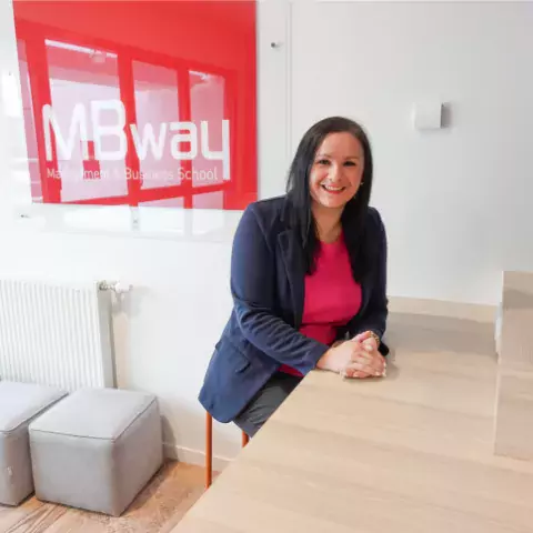 Sarah-Leray-Coordinatrice-pédagogique-MBway-Laval-école-de-management-MBA